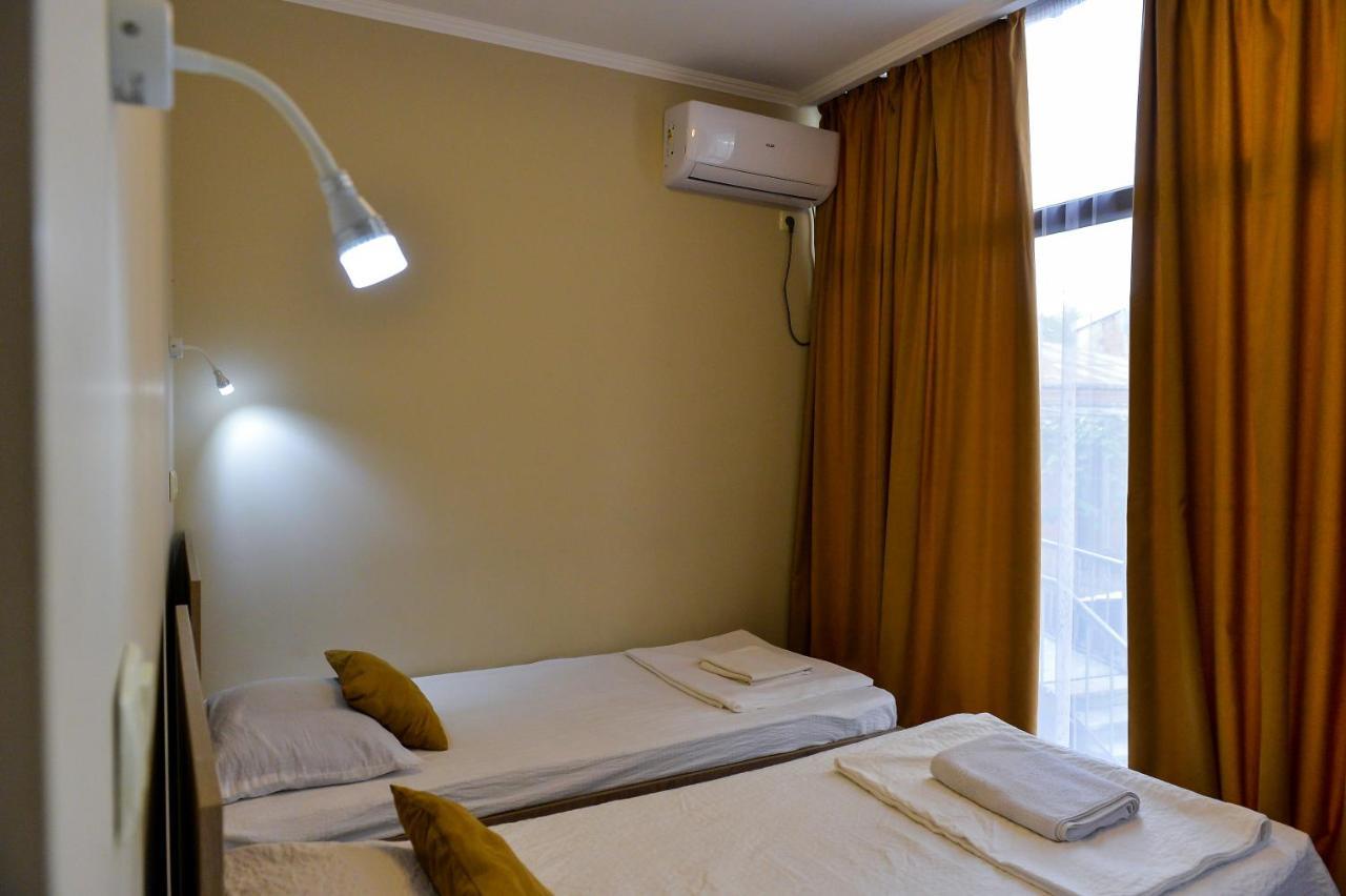 Ok. Bed and Breakfast Kutaisi Exterior foto